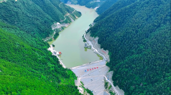 巴拉水电站大坝全景 (1).jpg
